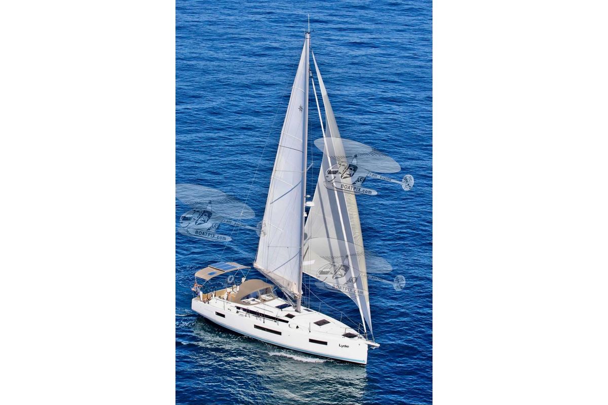 2019 Jeanneau 44 