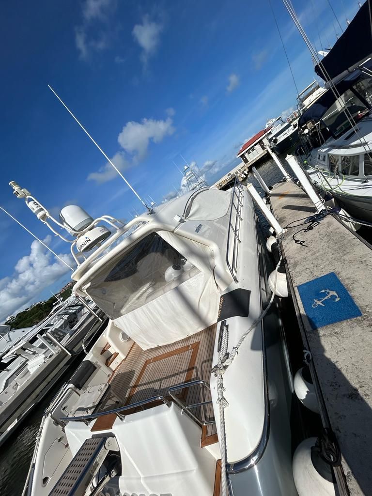 2007 Uniesse 54 