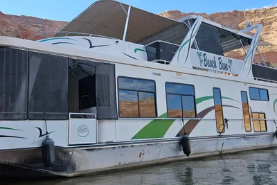 Sumerset Houseboat 21' x 75'