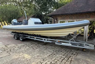 2010 RING Powercraft 880