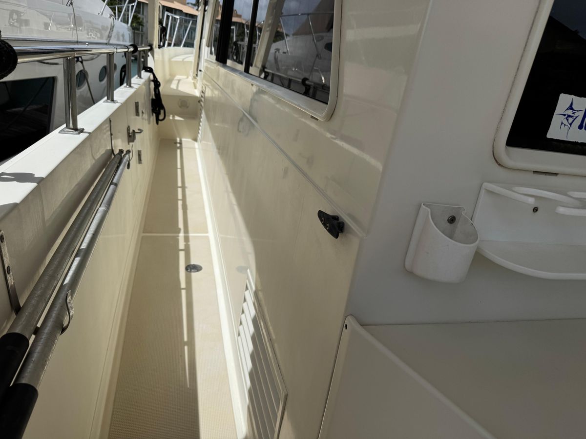 2001 Offshore Yachts 54 