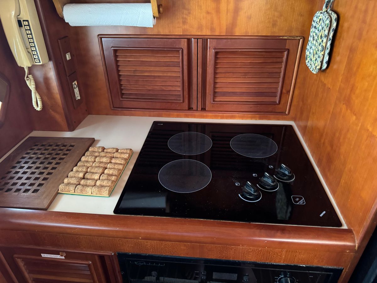 2001 Offshore Yachts 54 