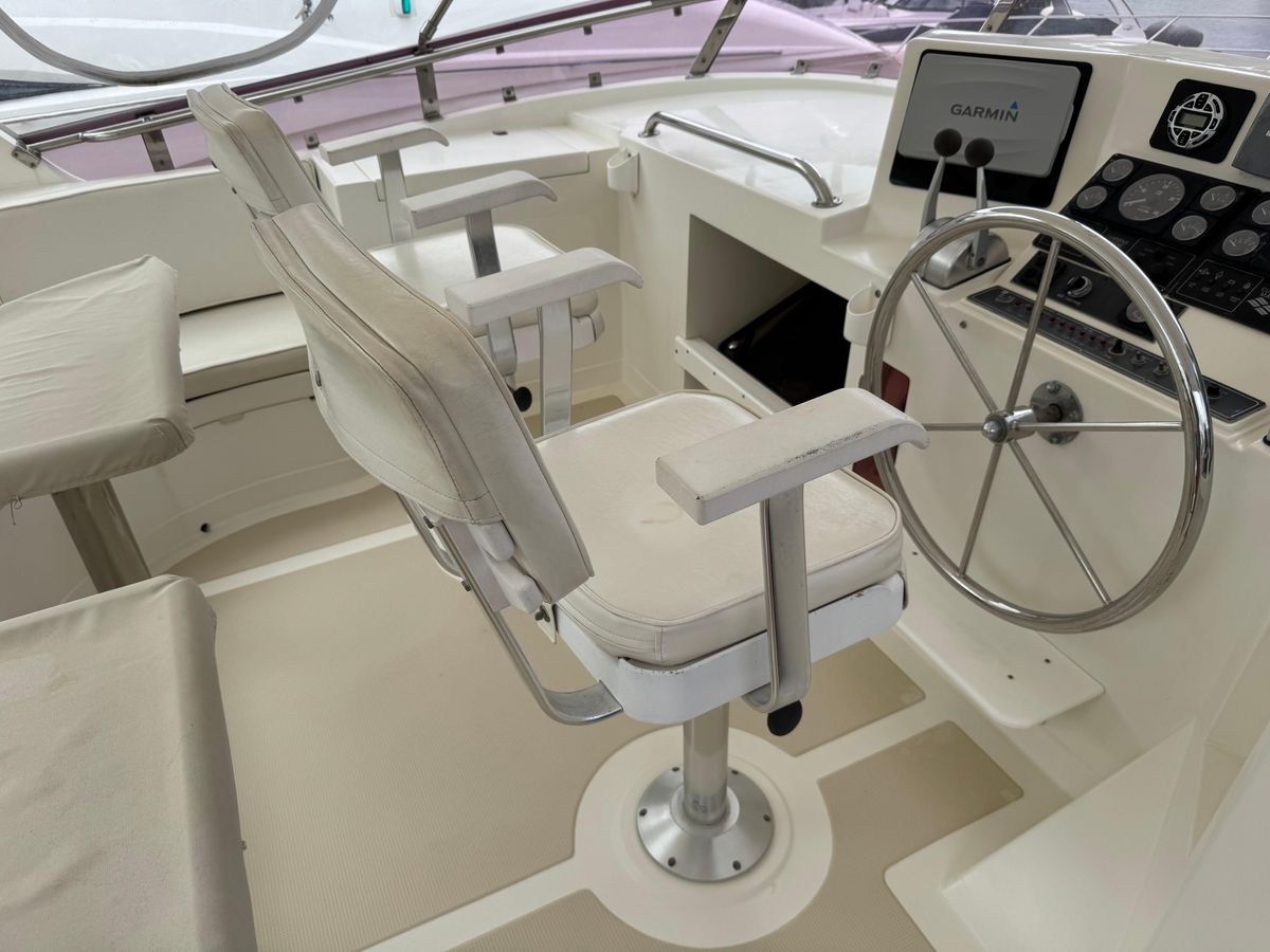 2001 Offshore Yachts 54 