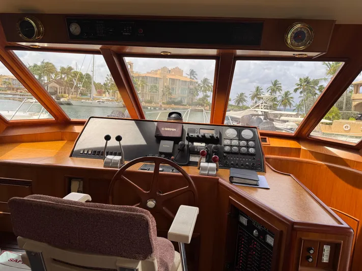 Silver Lining Yacht Photos Pics 