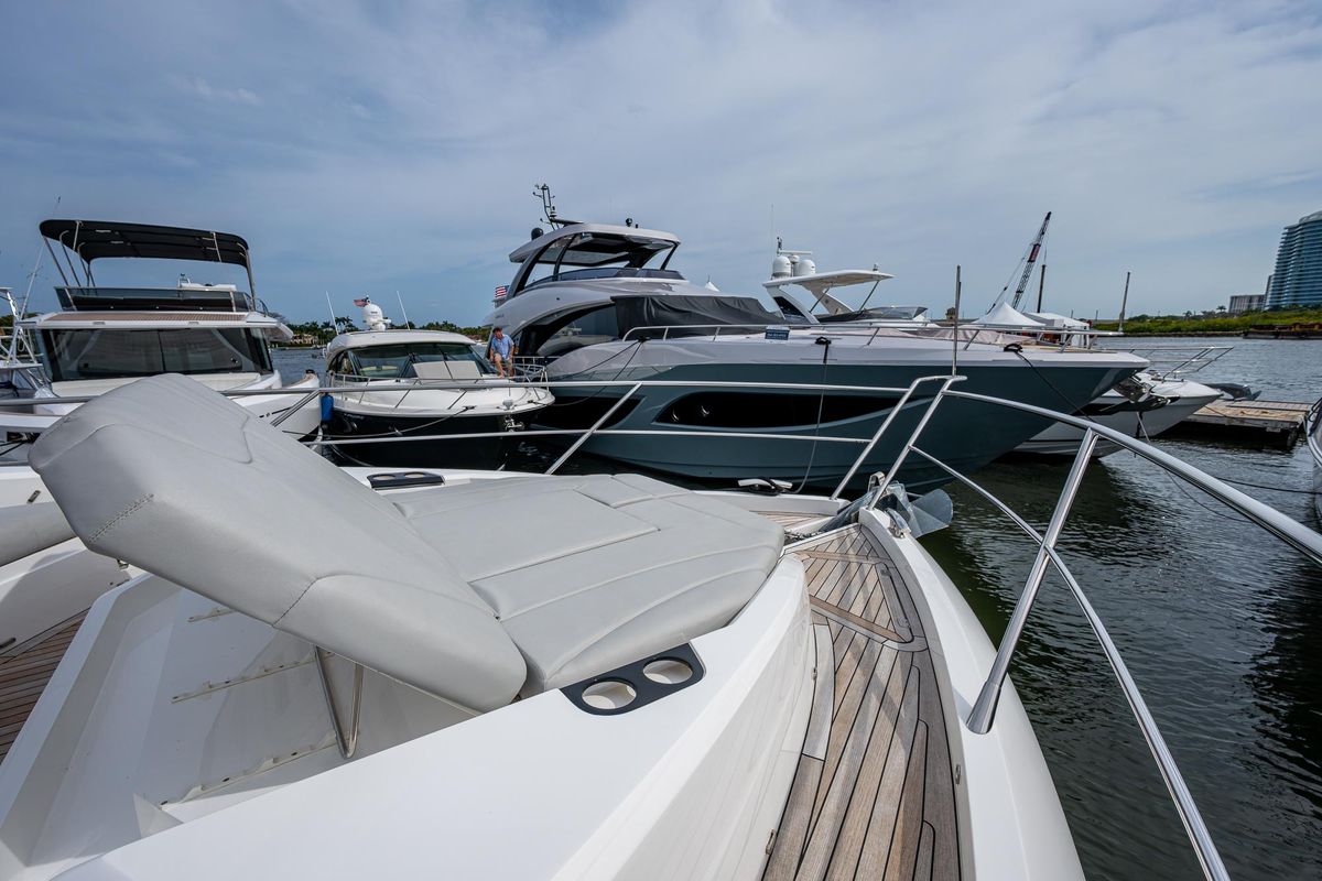 2022 Sunseeker 68 