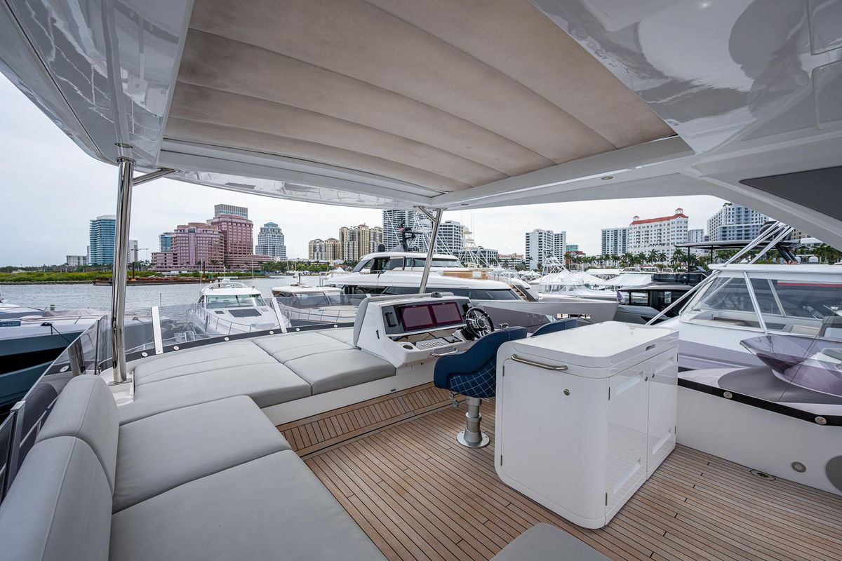 2022 Sunseeker 68 