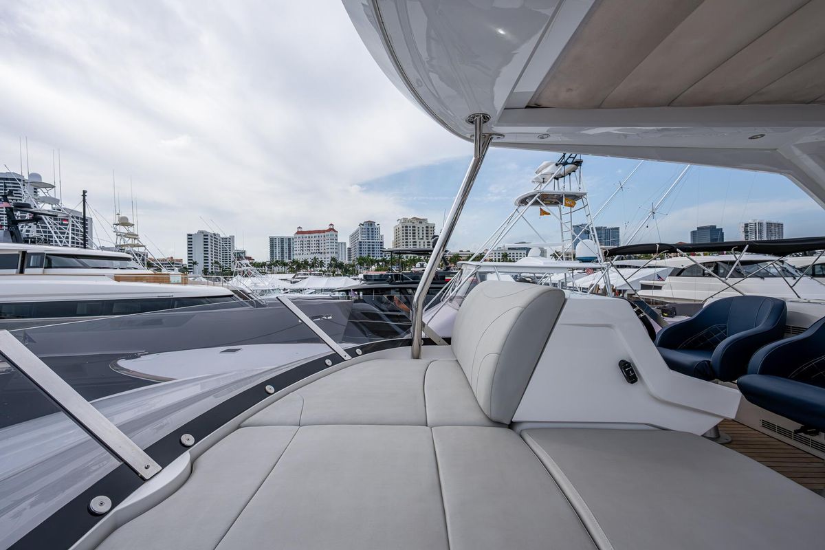 2022 Sunseeker 68 