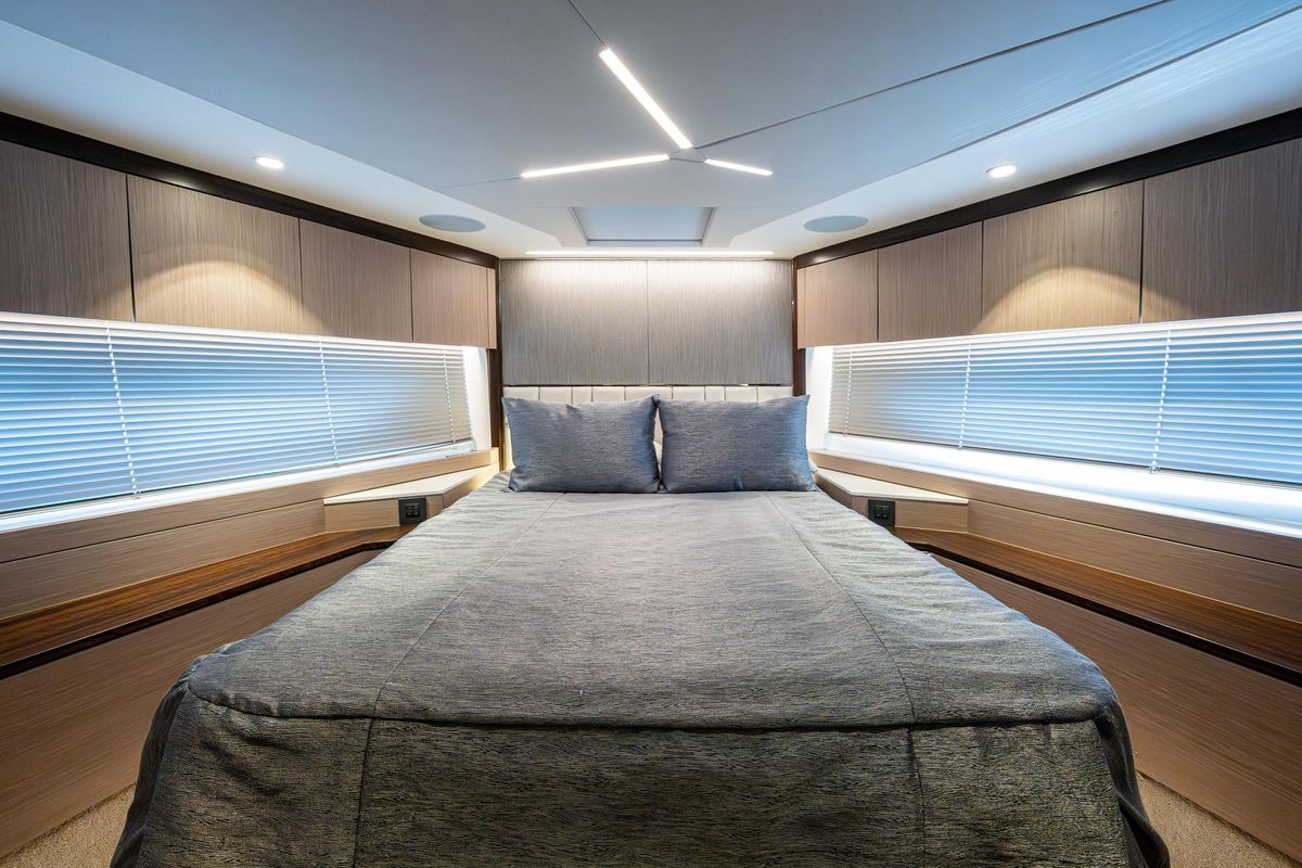 2022 Sunseeker 68 