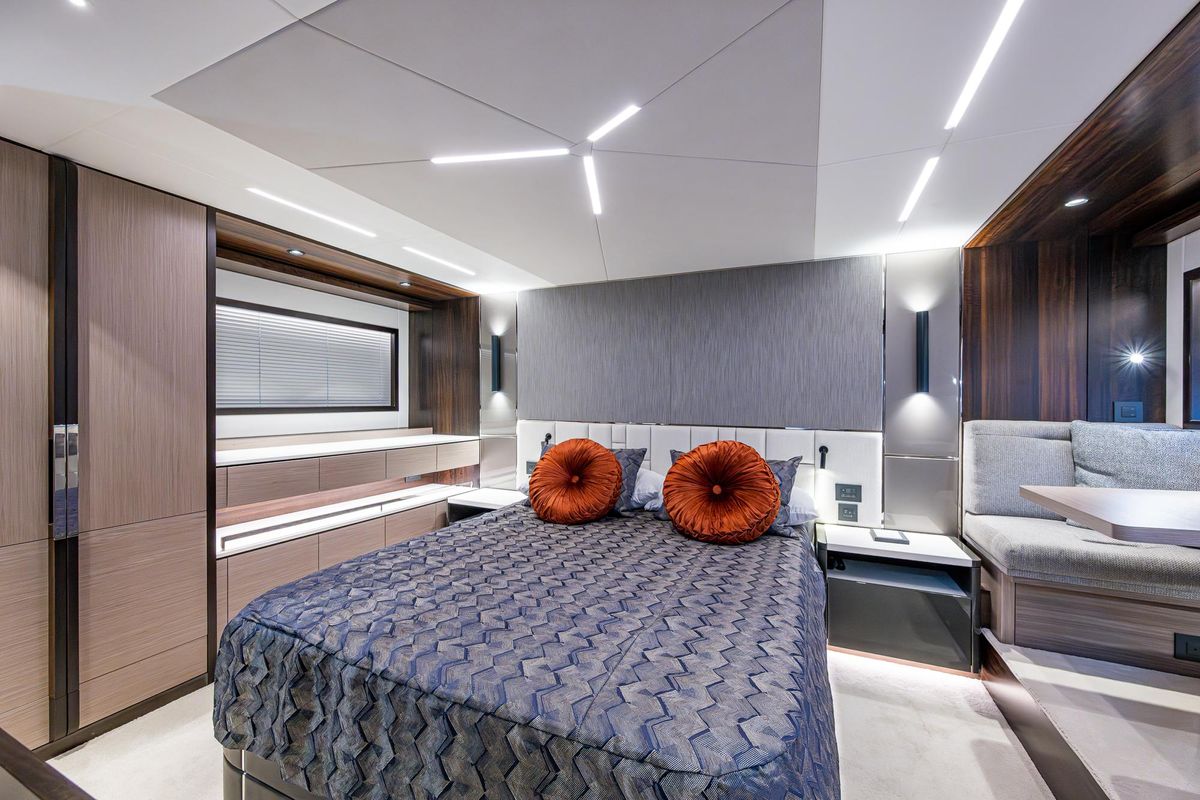 2022 Sunseeker 68 