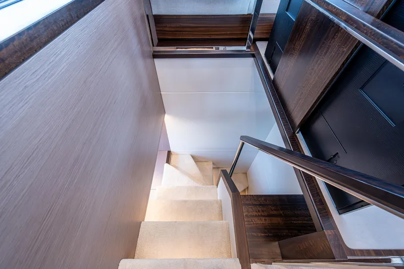 Lucky Ladies Yacht Photos Pics 