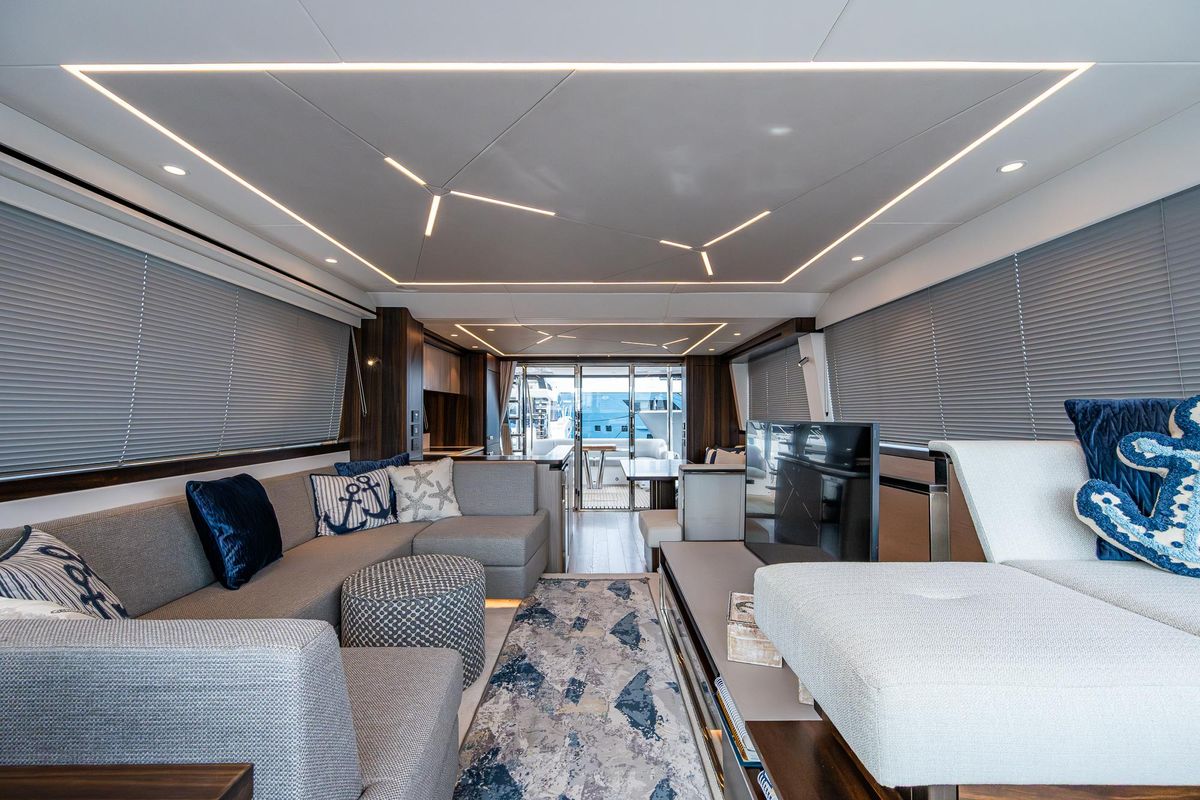 2022 Sunseeker 68 