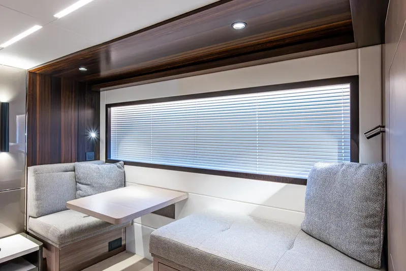 Lucky Ladies Yacht Photos Pics 