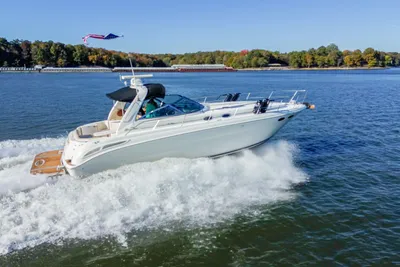 Sea Ray 380 Sundancer