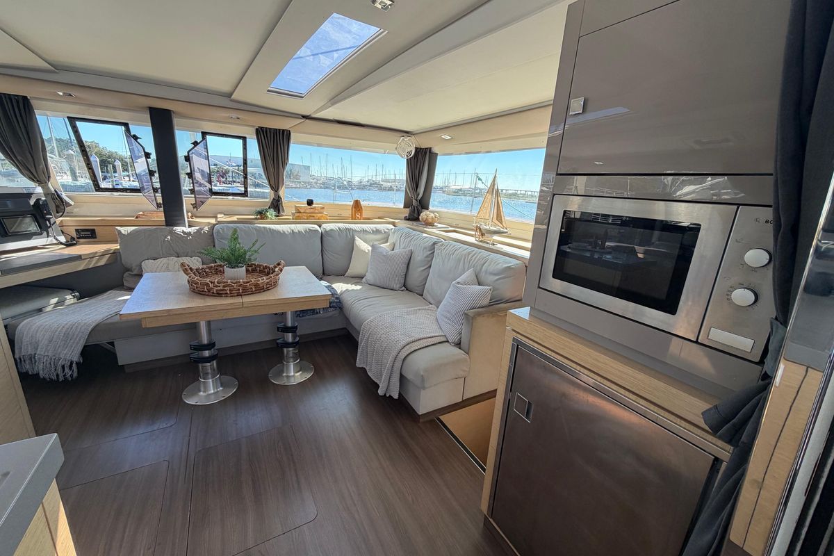 2018 Fountaine Pajot 47