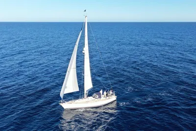 Beneteau First 435