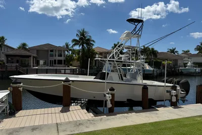 SeaVee 390Z