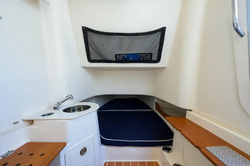 Reel Chaos Yacht Photos Pics Grady White 33 - Reel Chaos - Cabin