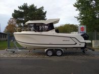 2023 Quicksilver Captur 705 Pilothouse