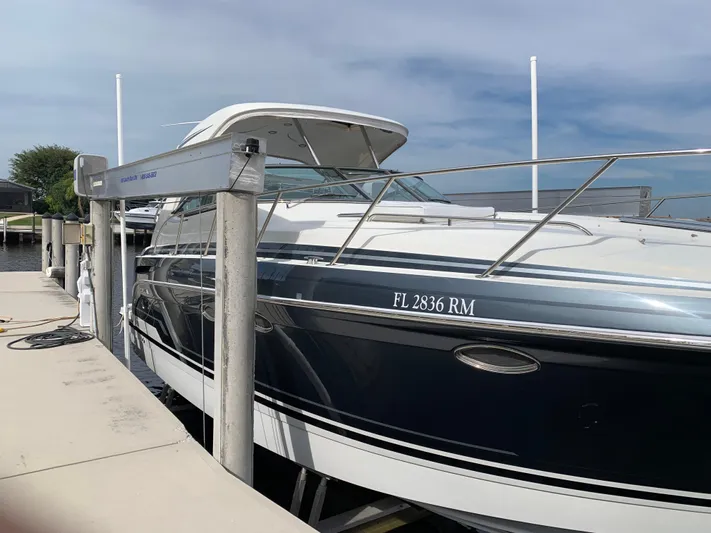 The Great Escape Yacht Photos Pics 2017 Formula 34 Cruiser docked at marina.