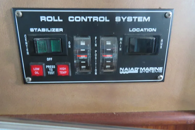 Rive' Gauche Yacht Photos Pics Control panel of 1986 Hatteras 58 Motor Yacht's roll control system by Naiad Marine.