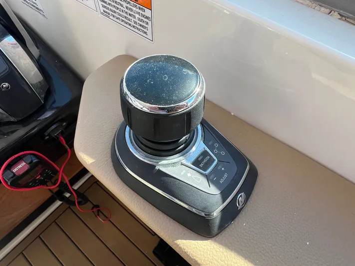  Yacht Photos Pics Joystick control on 2018 Sea Ray 350 Sundancer boat dashboard.