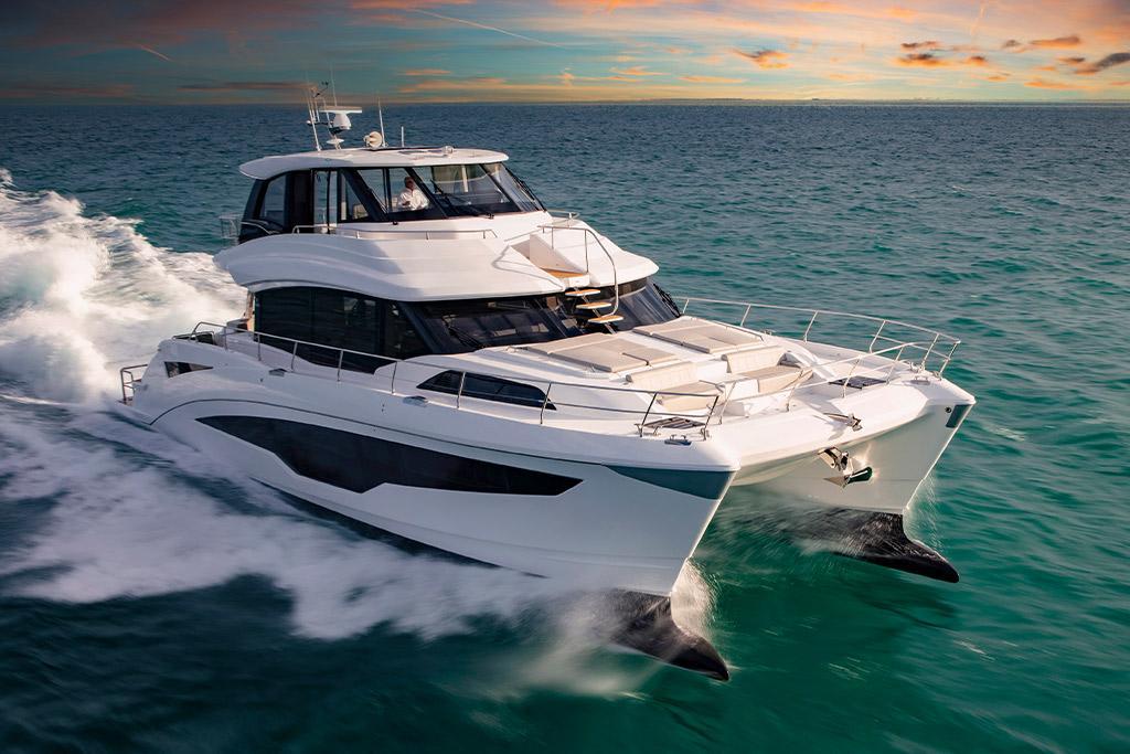 2023-Aquila-70-Luxury-MarineMax