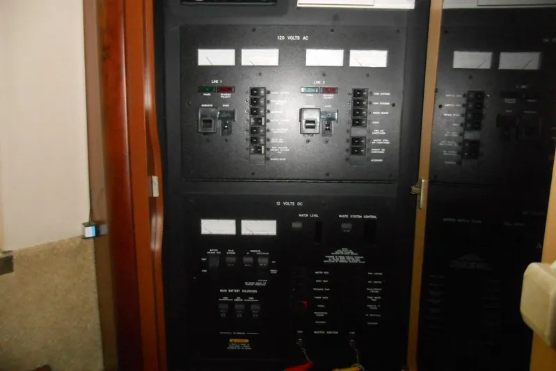  Yacht Photos Pics Electrical control panel inside a 2007 Sea Ray 44 Sundancer yacht.
