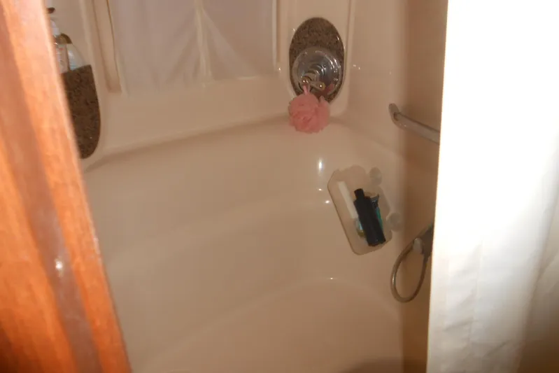  Yacht Photos Pics Bathroom interior of 2007 Sea Ray 44 Sundancer yacht with shower amenities.