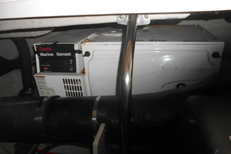  Yacht Photos Pics Onan Marine Genset in 2007 Sea Ray 44 Sundancer engine room.