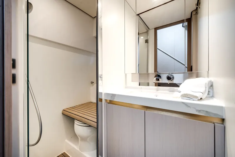 Farlo Yacht Photos Pics 