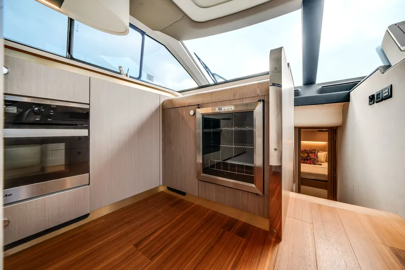 Farlo Yacht Photos Pics 