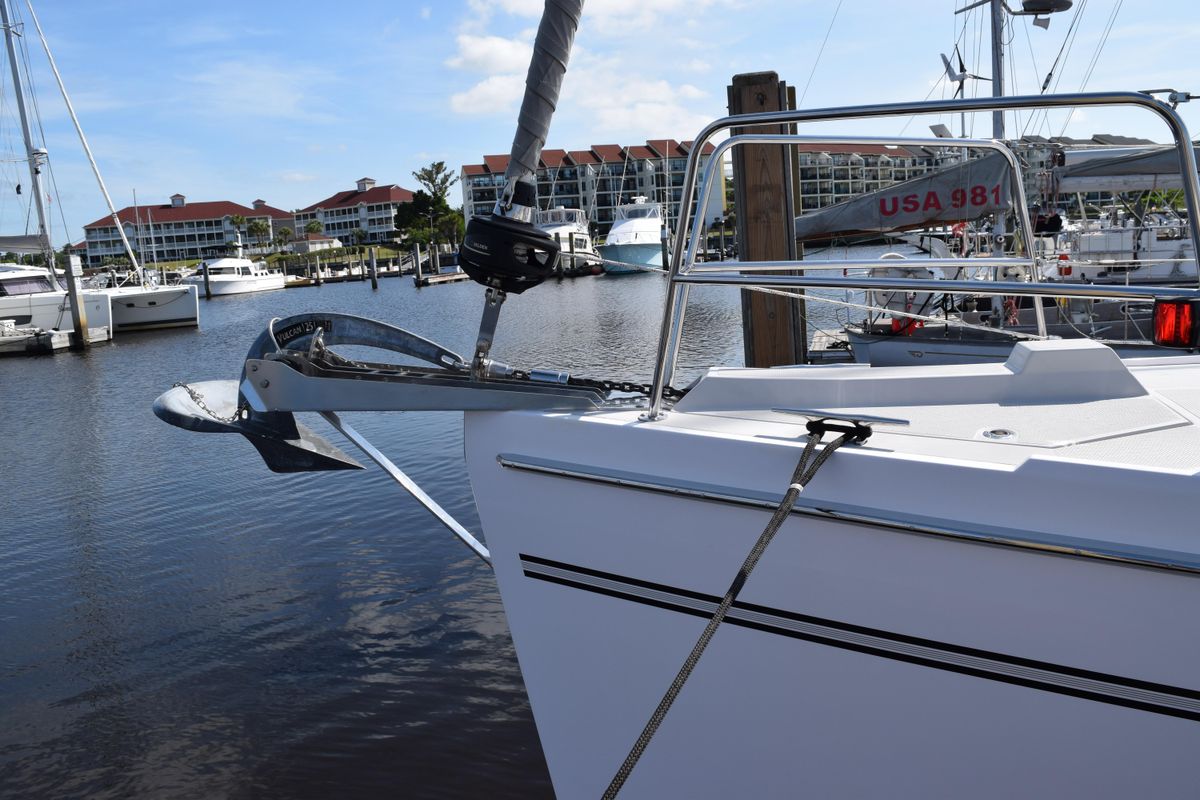 2020 Catalina 43 