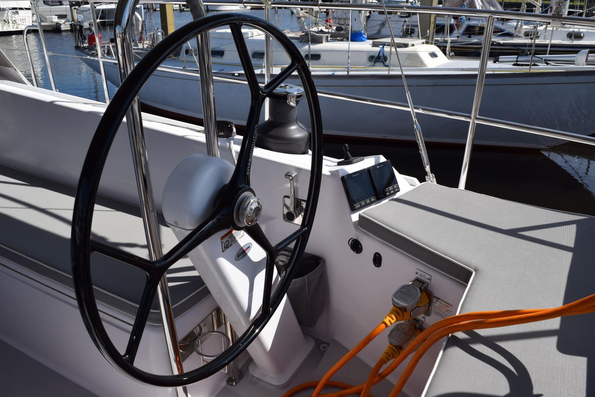 2020 Catalina 43 