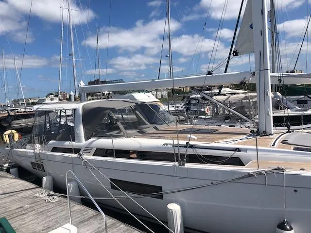 Caduceus Yacht Photos Pics 