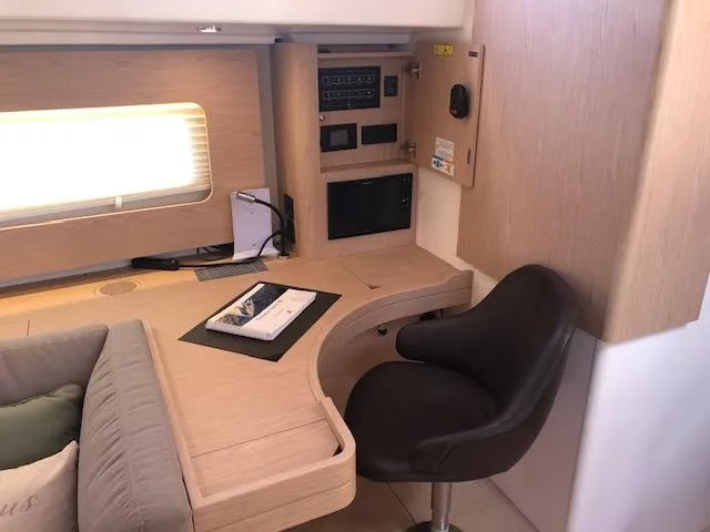 Caduceus Yacht Photos Pics 