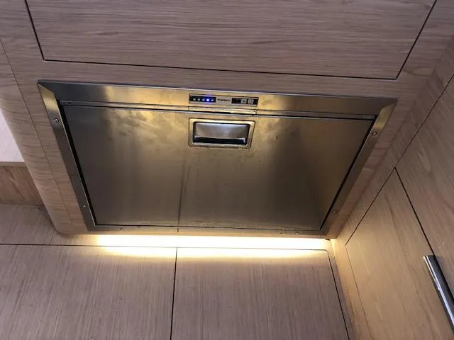 Caduceus Yacht Photos Pics 