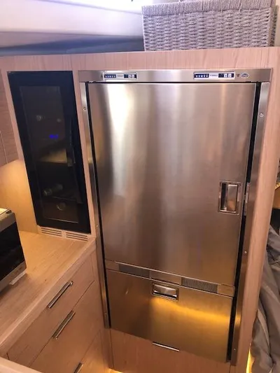 Caduceus Yacht Photos Pics 