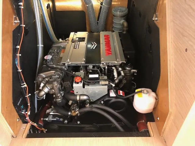 Caduceus Yacht Photos Pics 