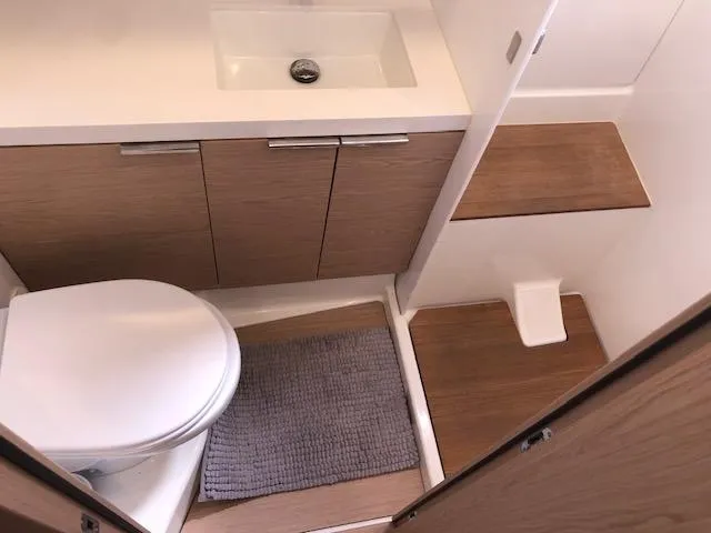 Caduceus Yacht Photos Pics 