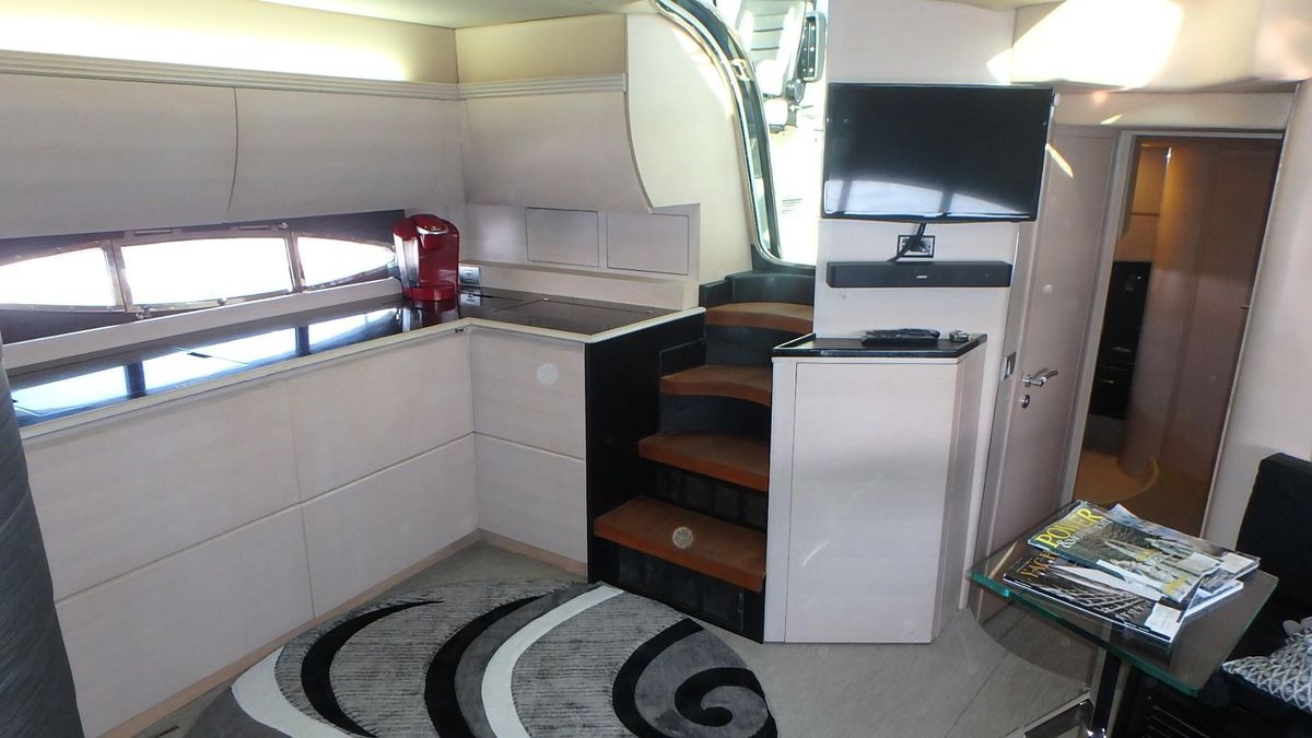 2006 Azimut 55 