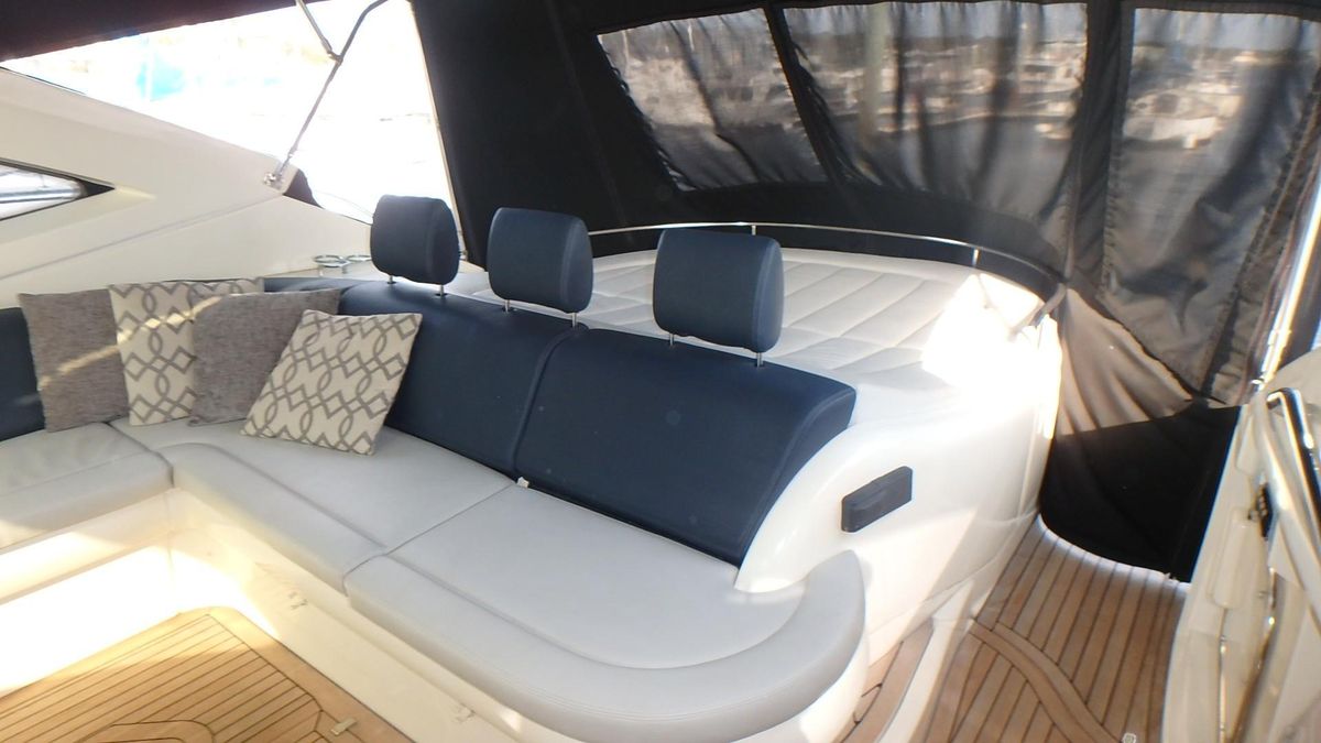 2006 Azimut 55 