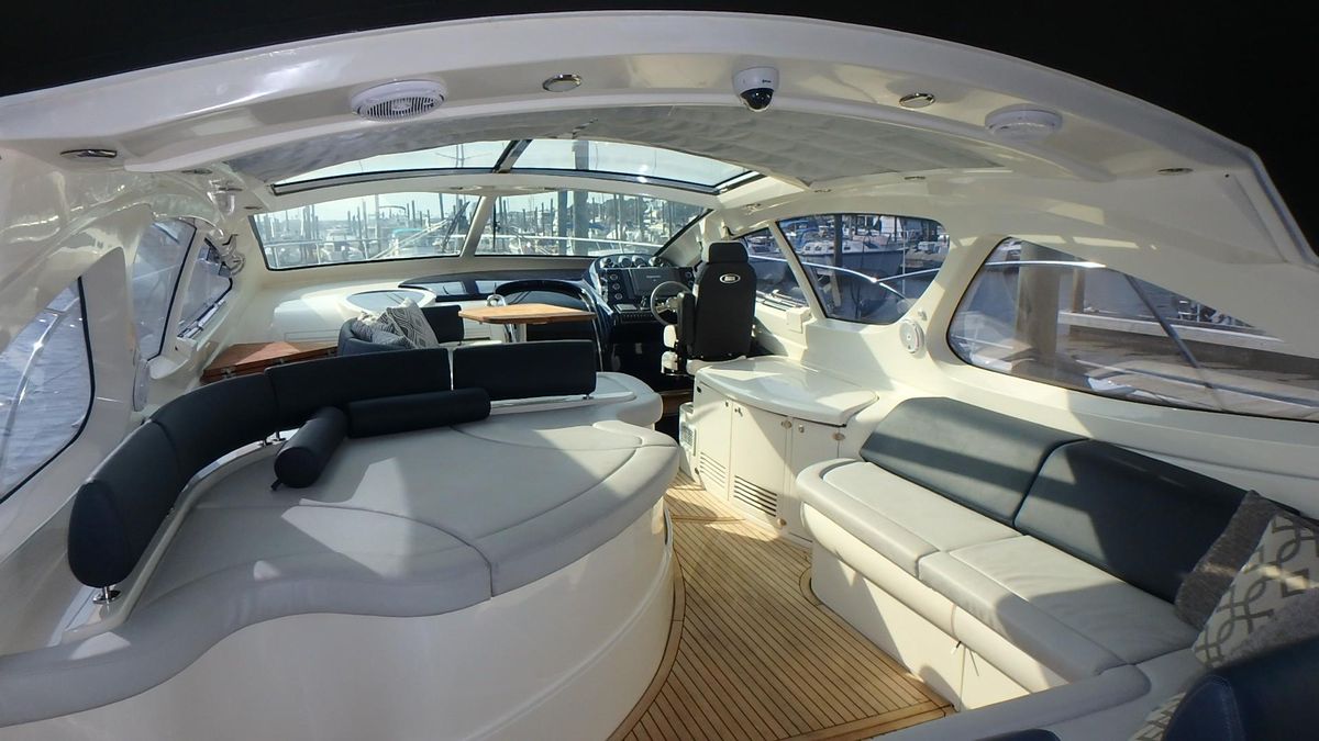 2006 Azimut 55 