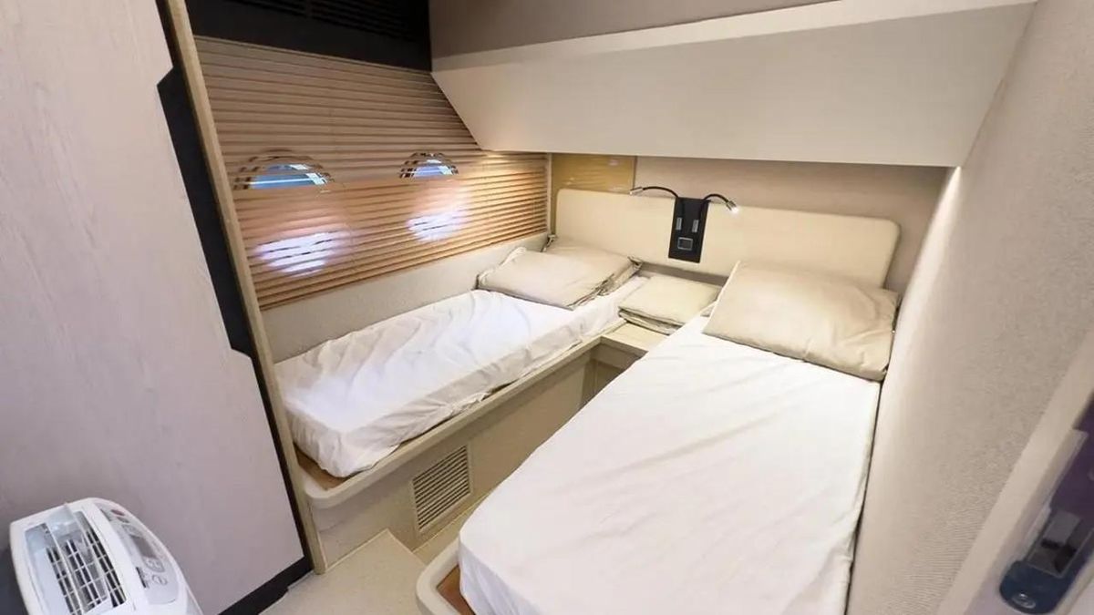 2017 Azimut 68 