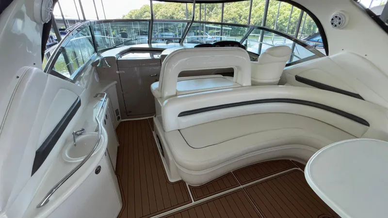  Yacht Photos Pics 2004 Sea Ray 420 Sundancer yacht interior with elegant seating and modern design.