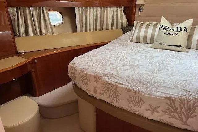 2006 Princess 68 