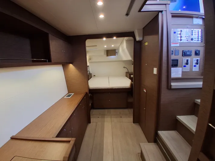 Paper Doll Yacht Photos Pics Interior of 2019 Lagoon 450 F catamaran with modern wood finish and cozy cabin.