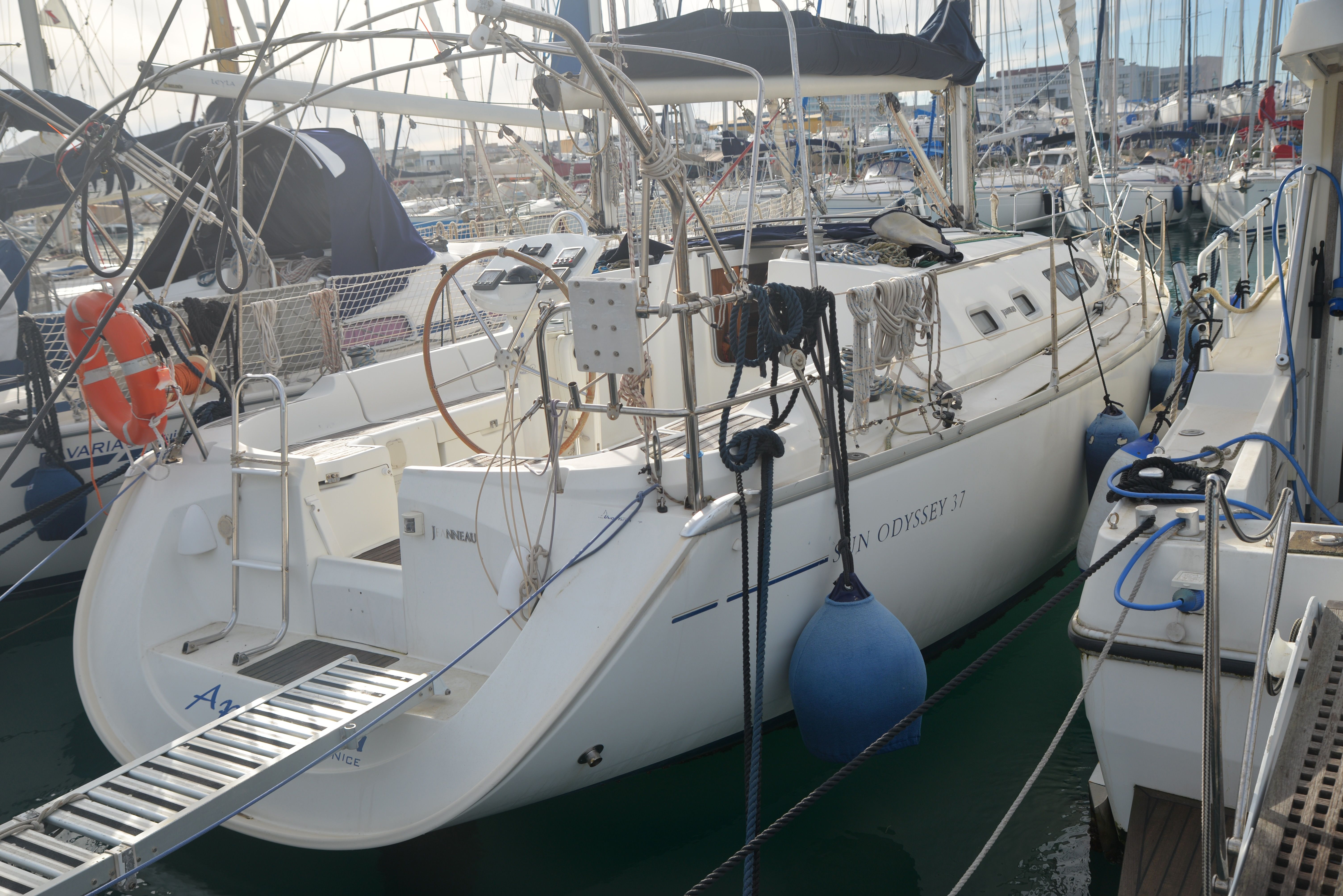 2001 Jeanneau Sun Odyssey 37