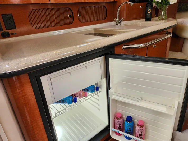 Ocean View Yacht Photos Pics 