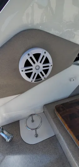 Just Becuz Yacht Photos Pics Speaker on 2007 Sea Ray 310 Sundancer boat interior.
