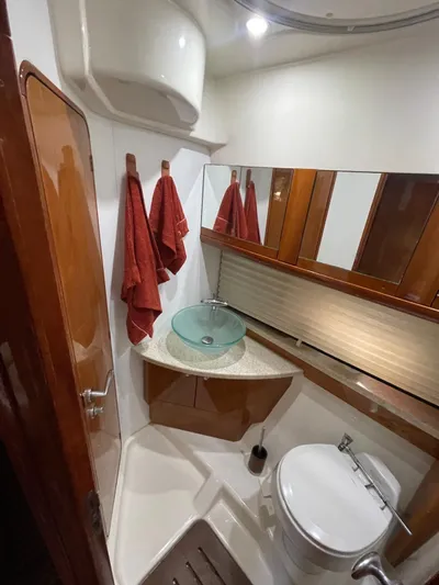  Yacht Photos Pics c23c2a14-5562-49bc-8aaf-4ad98f2ab006.jpeg